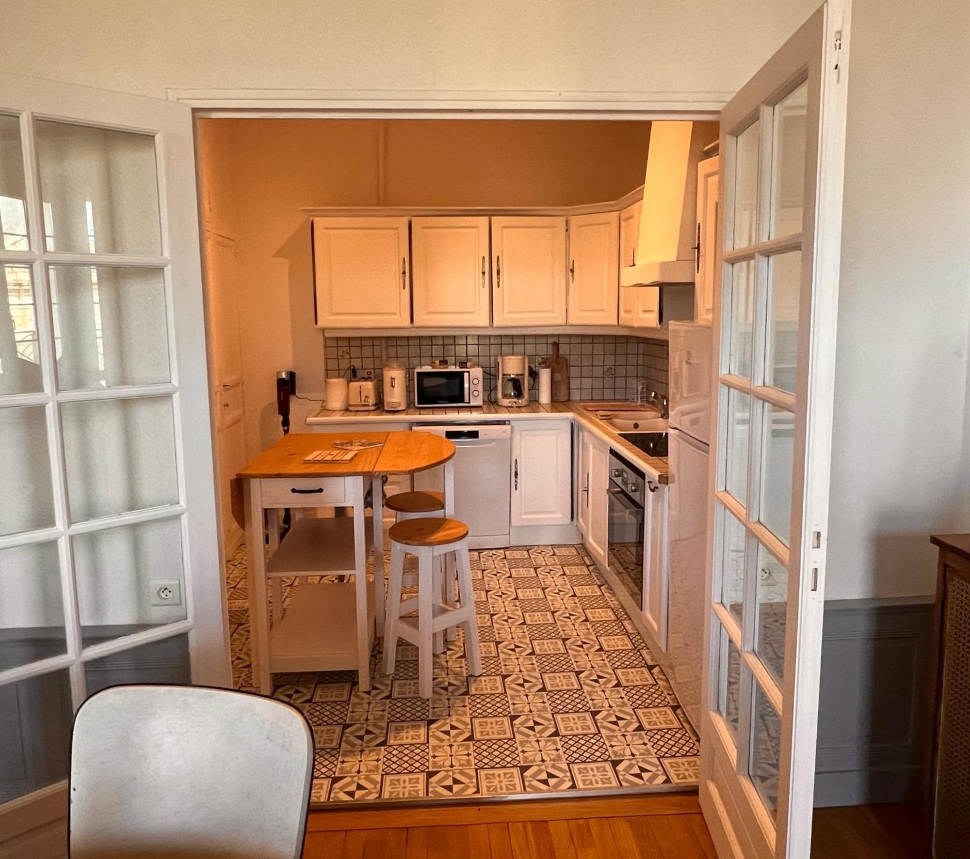 La Colbertine - Charming Apartment In Place Colbert Rochefort  Luaran gambar